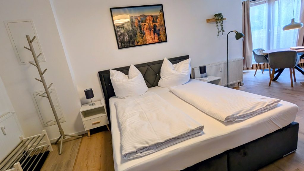 PXL_20251024_082345408.MP~2